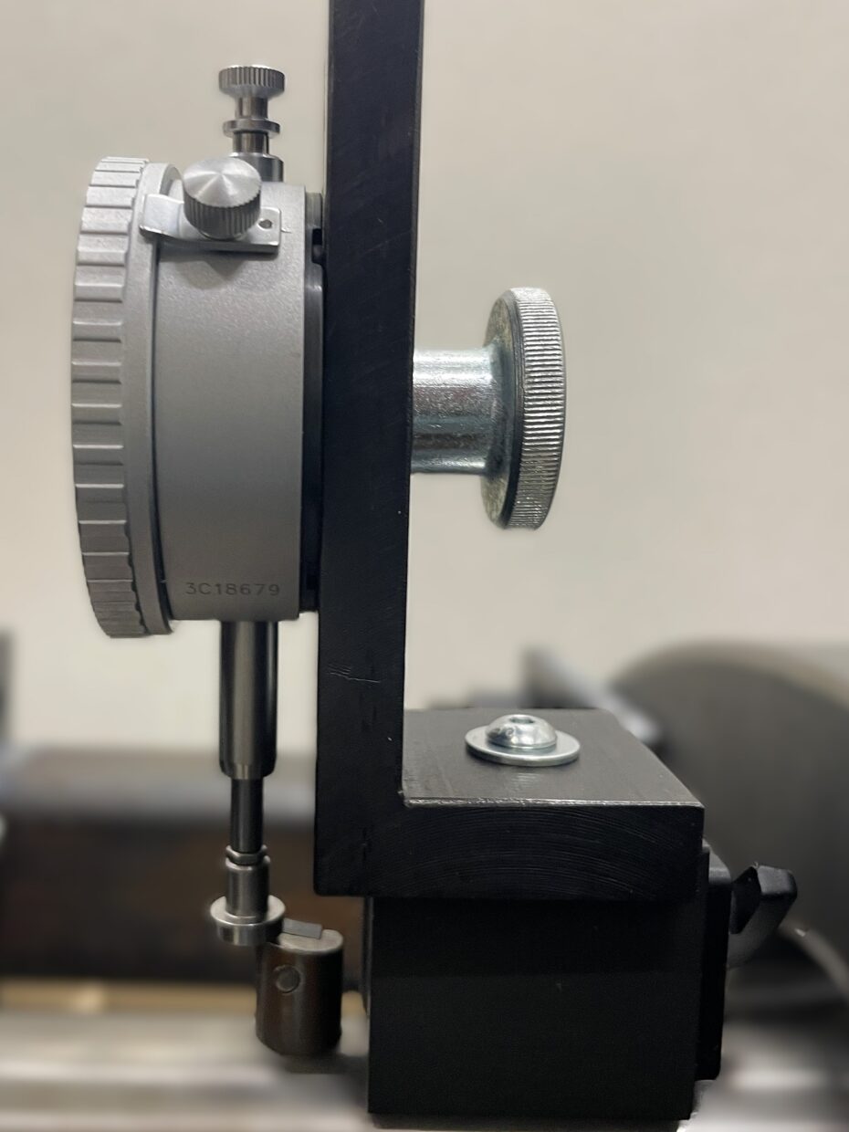 V-groove measuring kit in the case