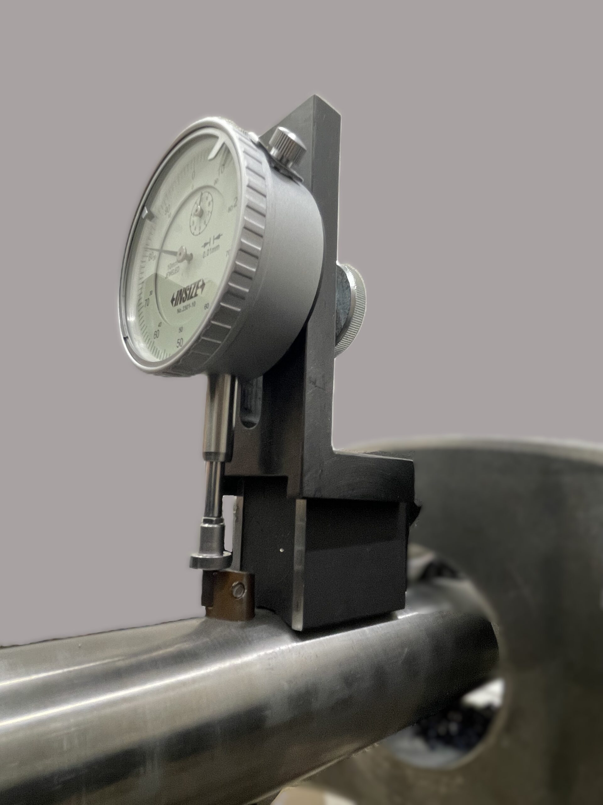 Tool setting device for line boring machine